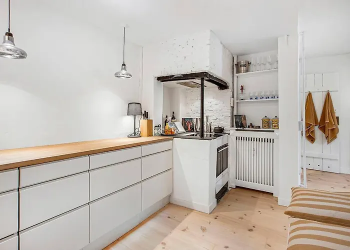 H.c. Andersens Hang Around * København