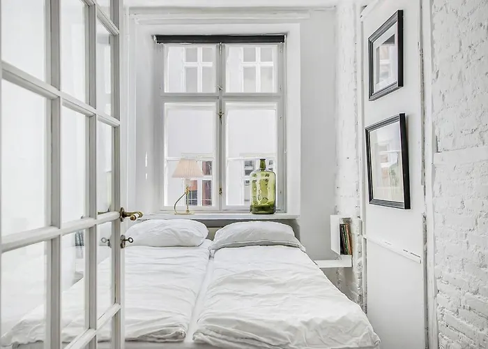 H.c. Andersens Hang Around * Κοπεγχάγη